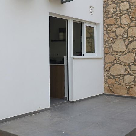 Adamandri Lodge - Prime Location Айя-Напа Экстерьер фото