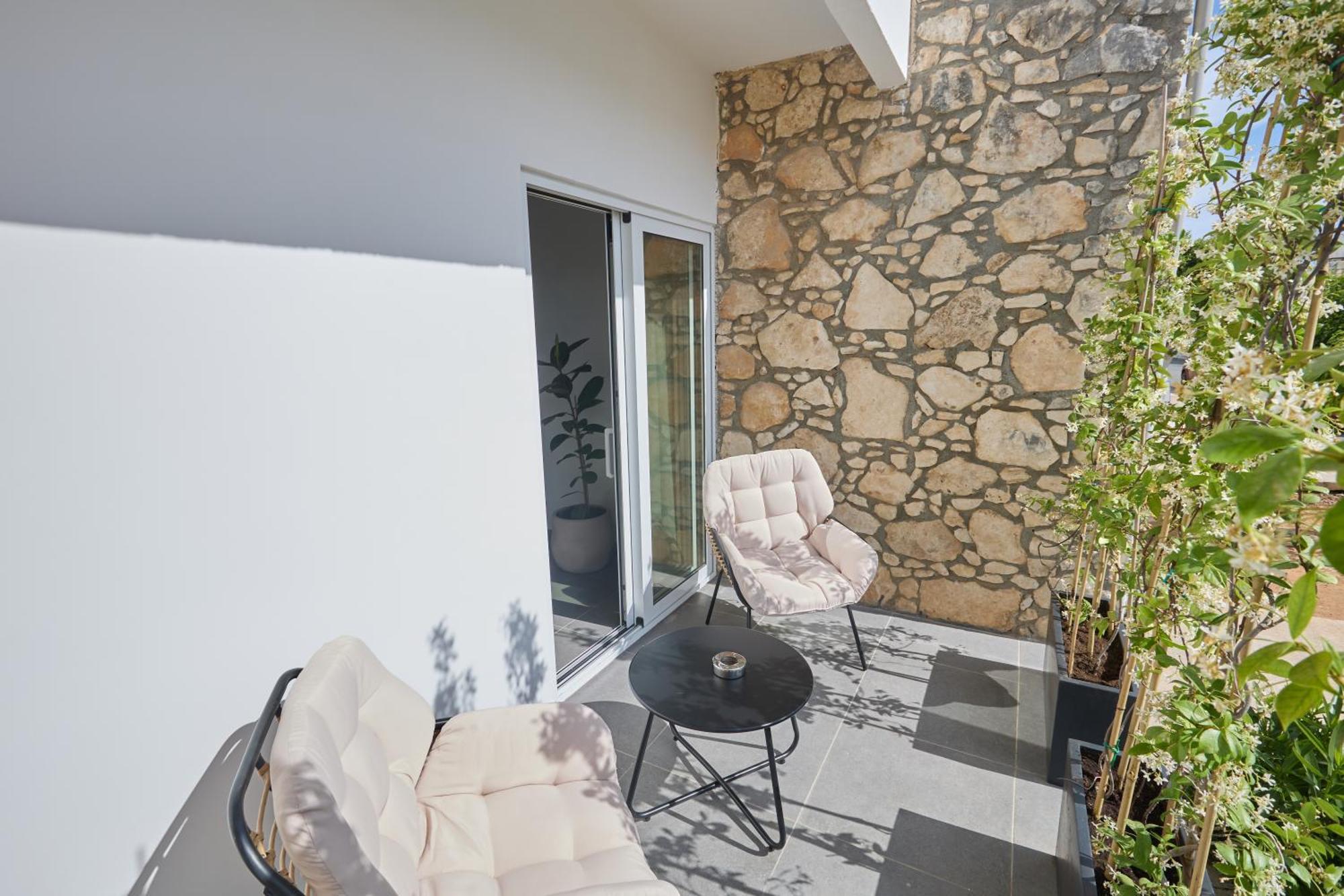 Adamandri Lodge - Prime Location Айя-Напа Экстерьер фото
